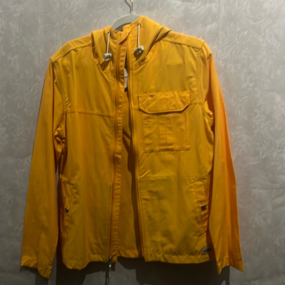 The North Face mens light rain coat Size Small